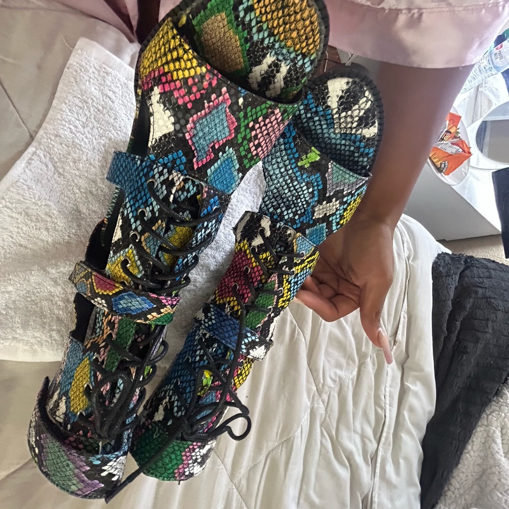 Dramatic Colorful Heels - Picture 3 of 3